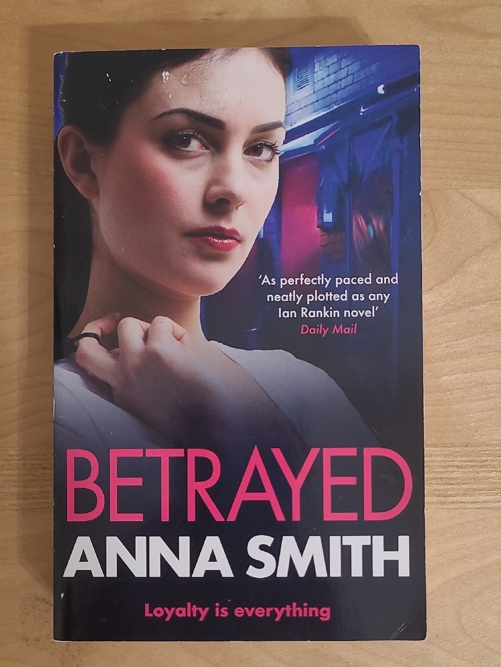 💲2️⃣ NEW 📚 Betrayed by Anna Smith Paperback Detective Suspense Mystery Novel